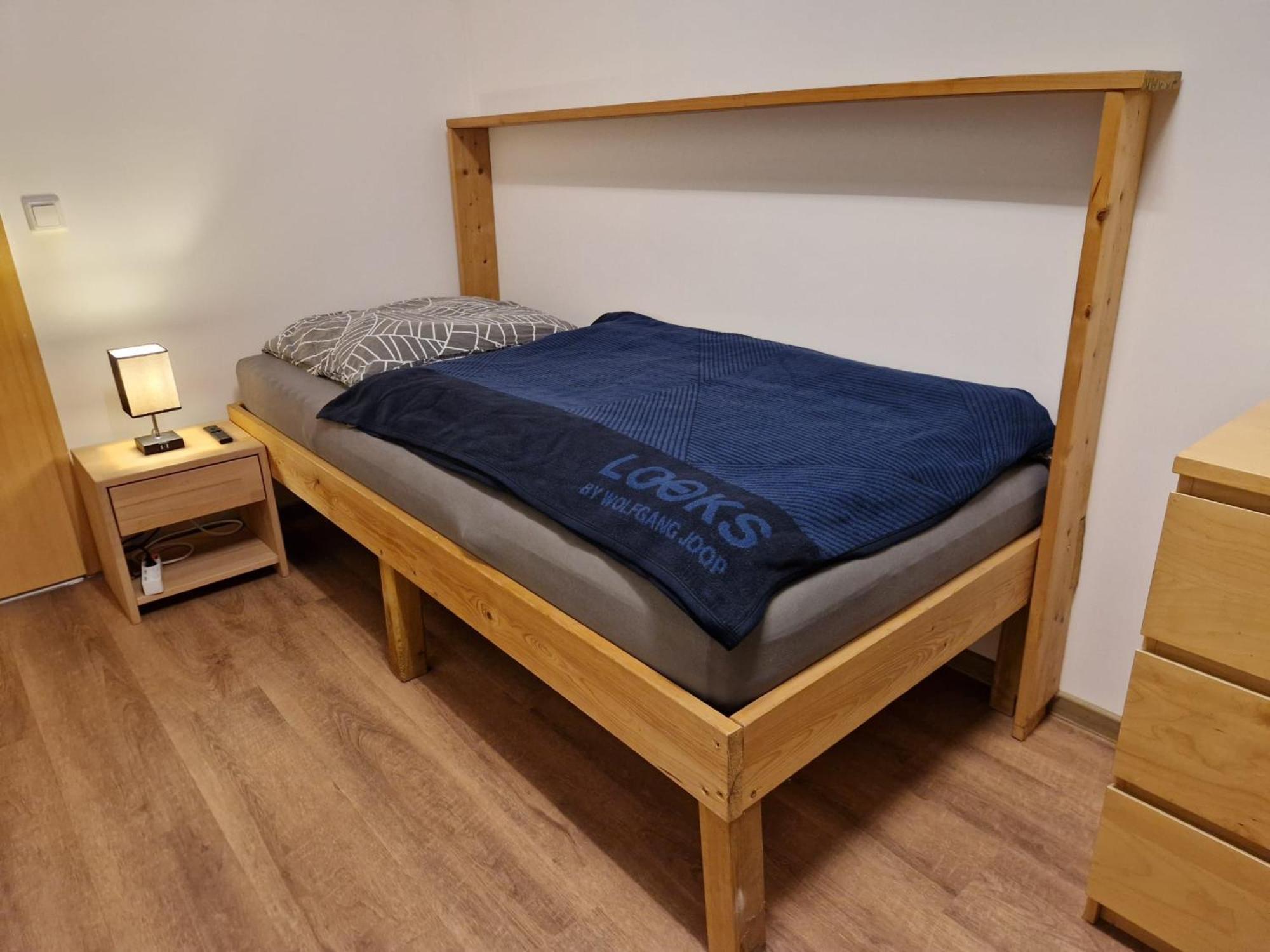 Einzelzimmer In Ruhiger Lage --- Check-In Mit Schluesselkasten 梅彭 外观 照片