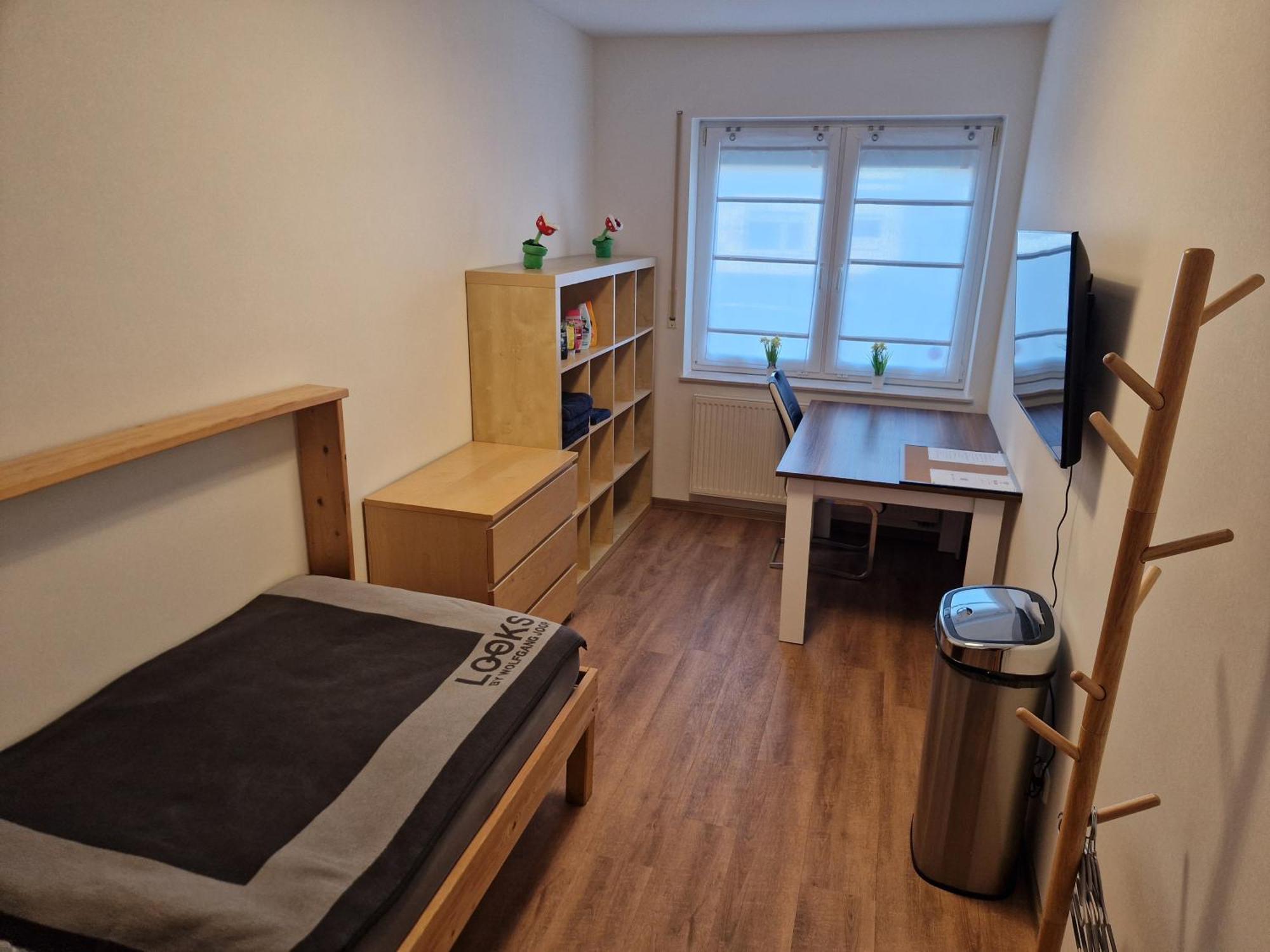 Einzelzimmer In Ruhiger Lage --- Check-In Mit Schluesselkasten 梅彭 外观 照片